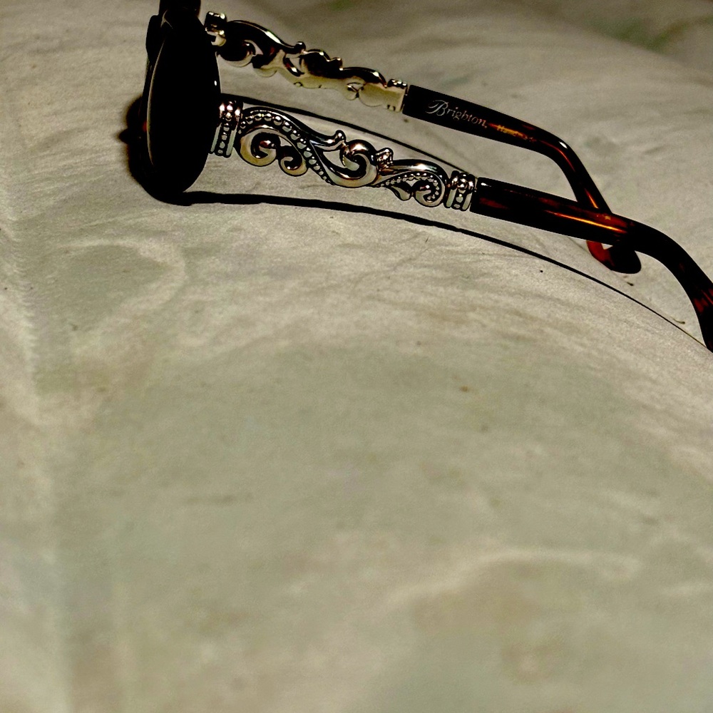 Brighton "sound of music" sunglasses